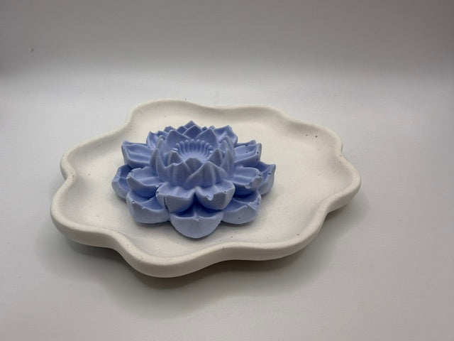 Bloom Lotus White Tray